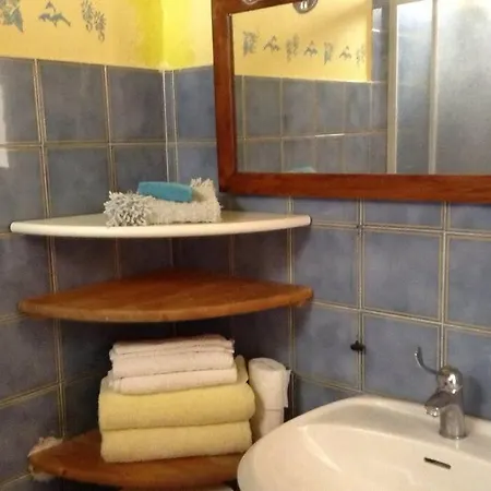 La Casina Del Vicolo Casa de Férias Marina di Campo